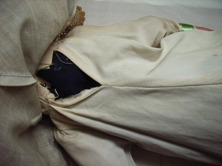 Scucitura dopo il restauro